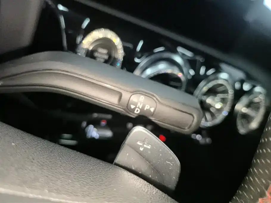 Mercedes-Benz CLA (Import) 2020 CLA 200 фото 16