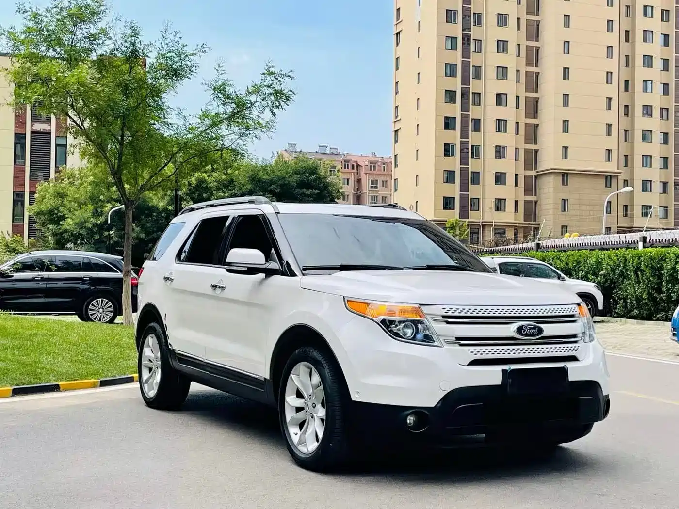 Ford Explorer (Import) 2015 2013 3.5L Premium Edition