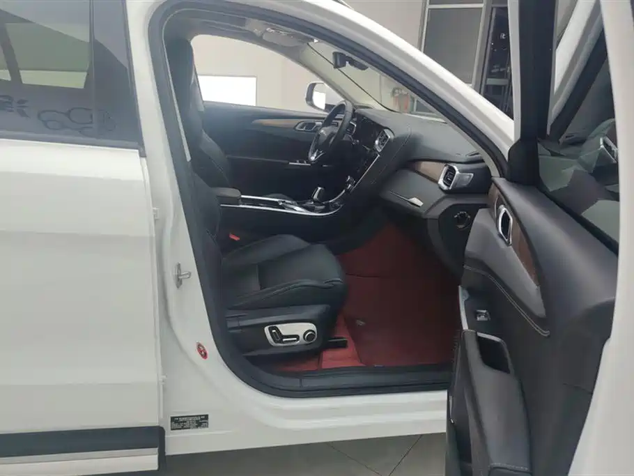 Lynk & Co 01 2019 2.0T 2WD Type Pro Version China VI фото 8