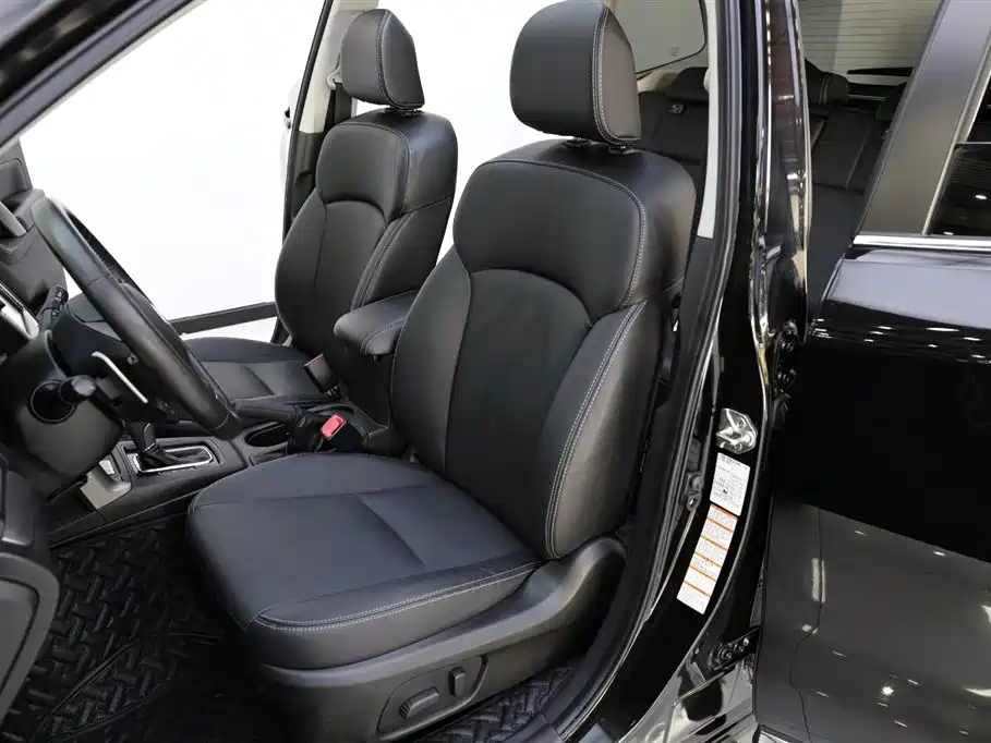 Subaru Forester 2013 2.0T Automatic Premium Navigation Edition фото 7