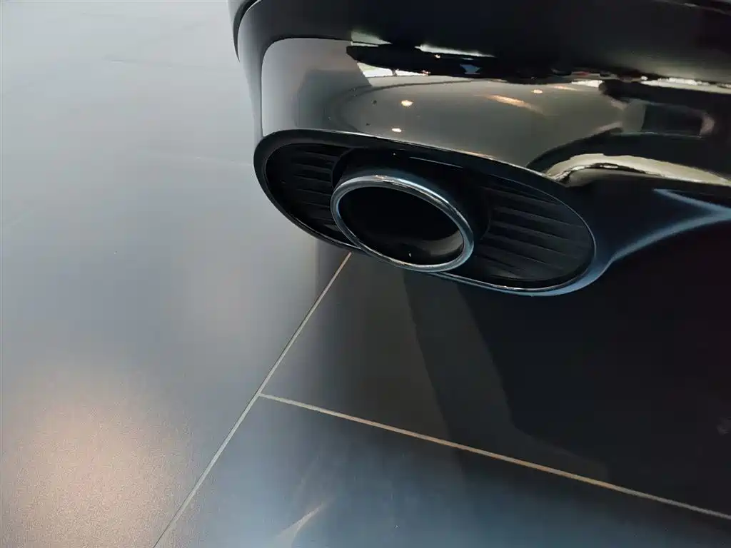 MERCEDES-BENZ CLA AMG