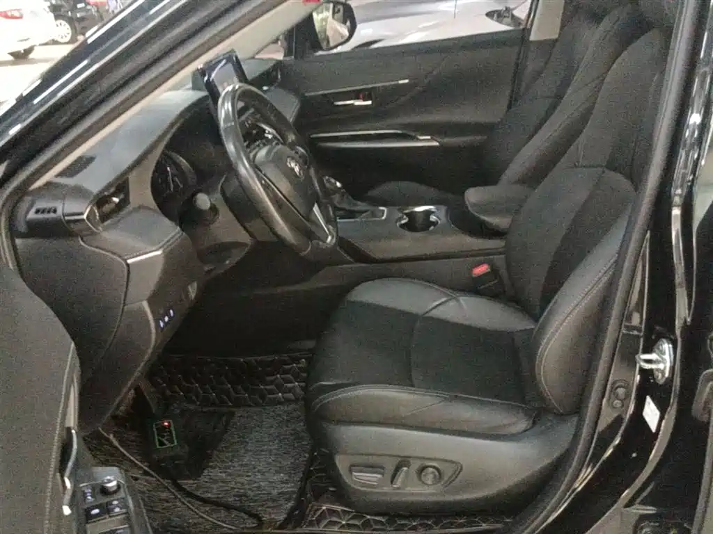 Toyota Lingfang HARRIER 2022 2.0L CVT 2WD Progressive Edition фото 15