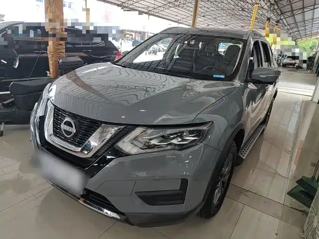 Nissan X-Trail 2025