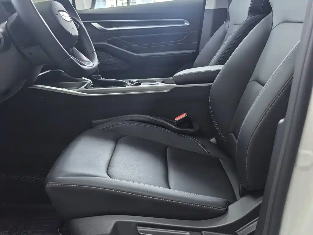 Geely Emgrand 2026 2025 4th Gen 4 Million Commemorative Edition 1.5L CVT Surpass