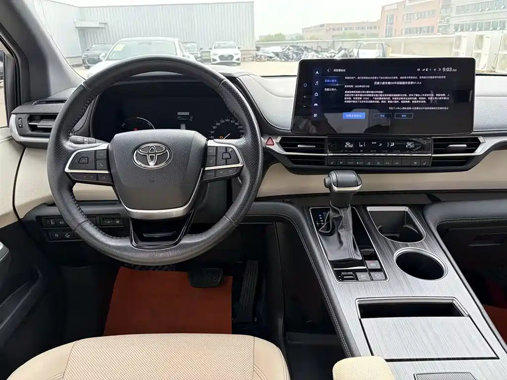 Toyota Sienna 2021 2.5L Hybrid Premium Edition фото 10