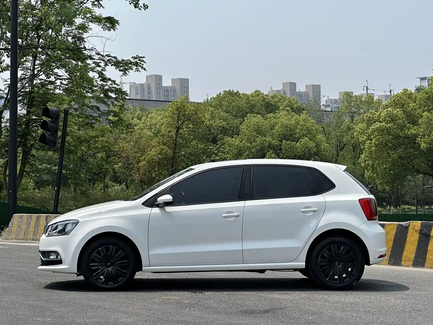 Volkswagen Polo 2016 1.6L Automatic Comfort фото 4