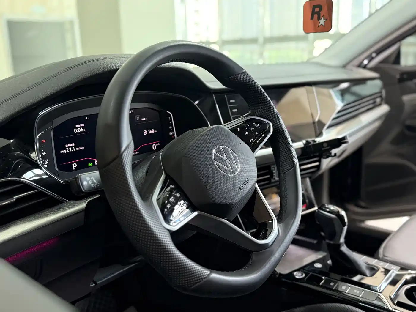 Volkswagen Passat 2024 380TSI Dragon Glory Edition фото 8