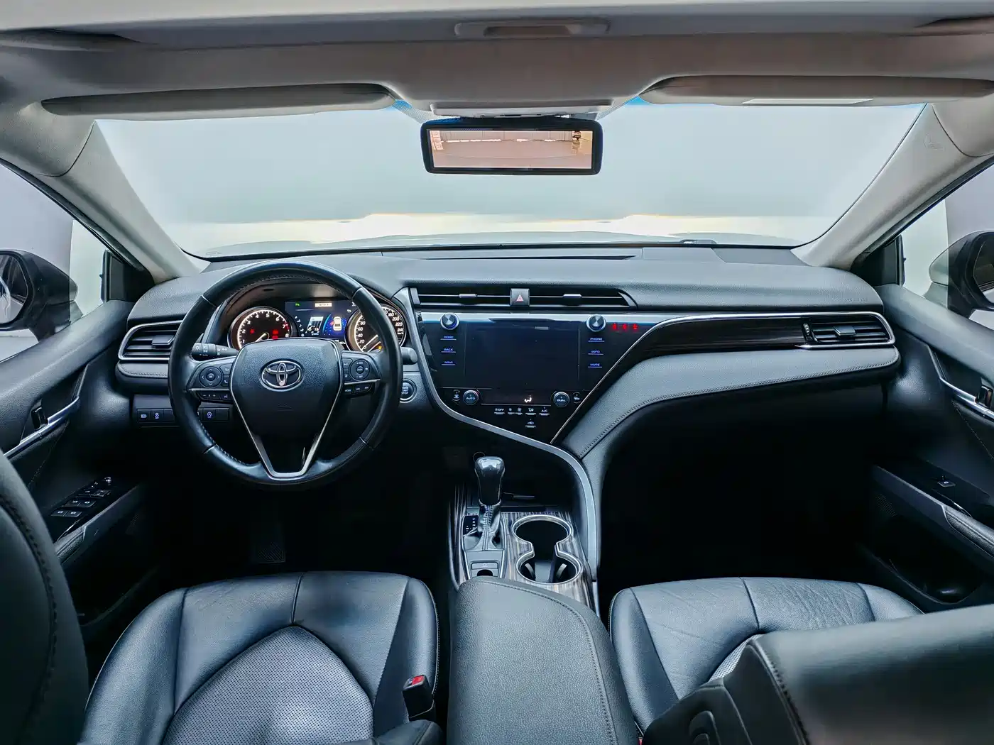 Toyota Camry 2019 2.0G Luxury Edition China VI фото 4