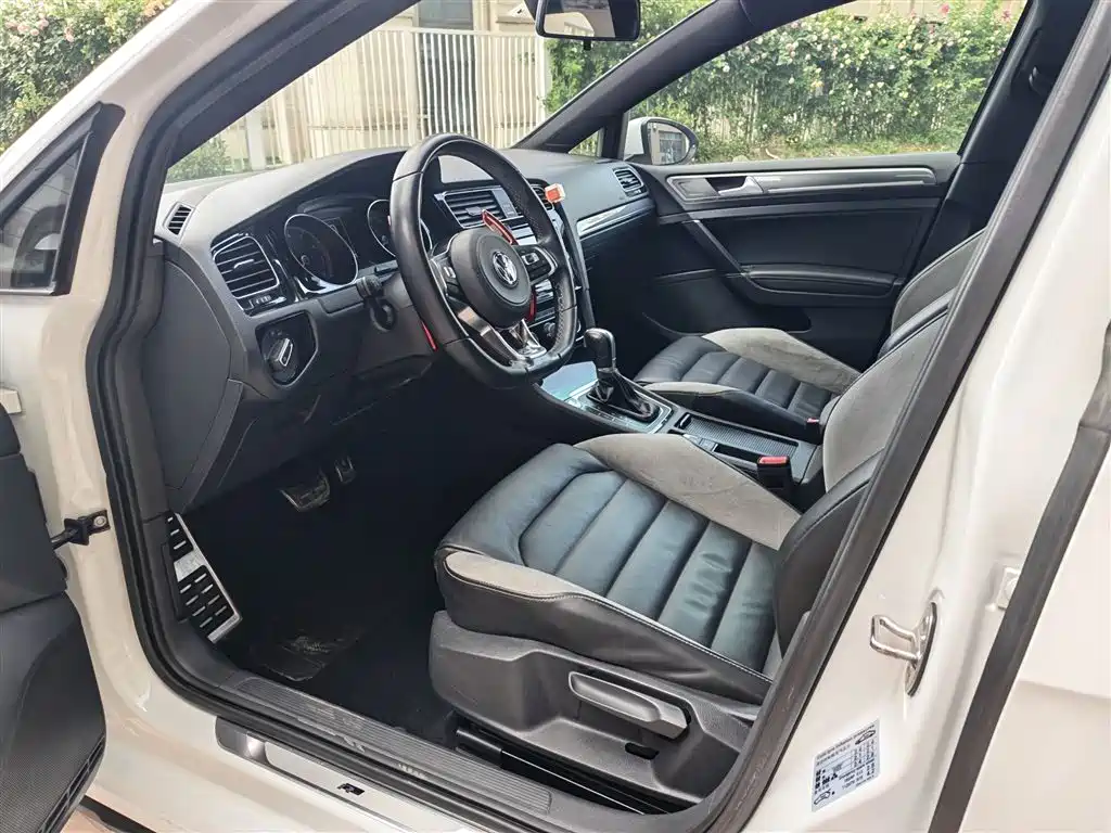 Volkswagen Golf 2018 280TSI Automatic R-Line Model фото 13