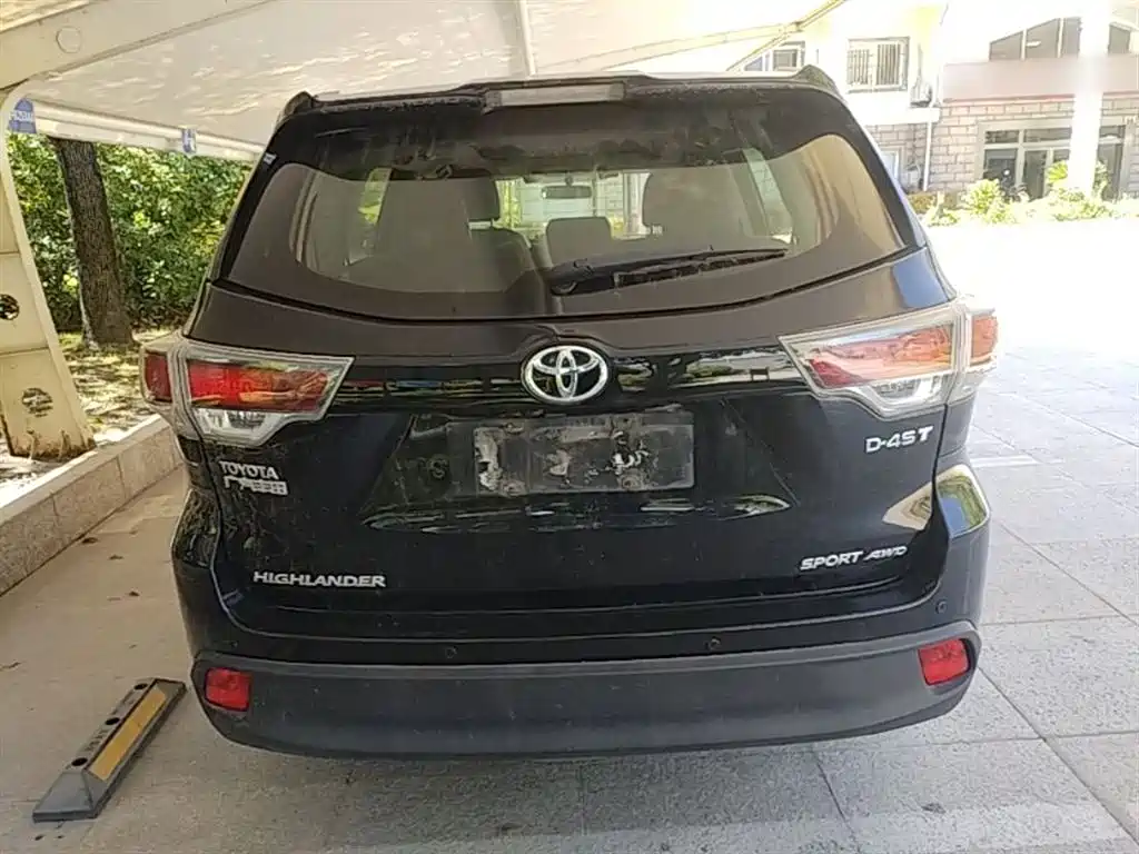 Toyota Highlander 2015 2.0T AWD Luxury Edition 7-seater фото 6