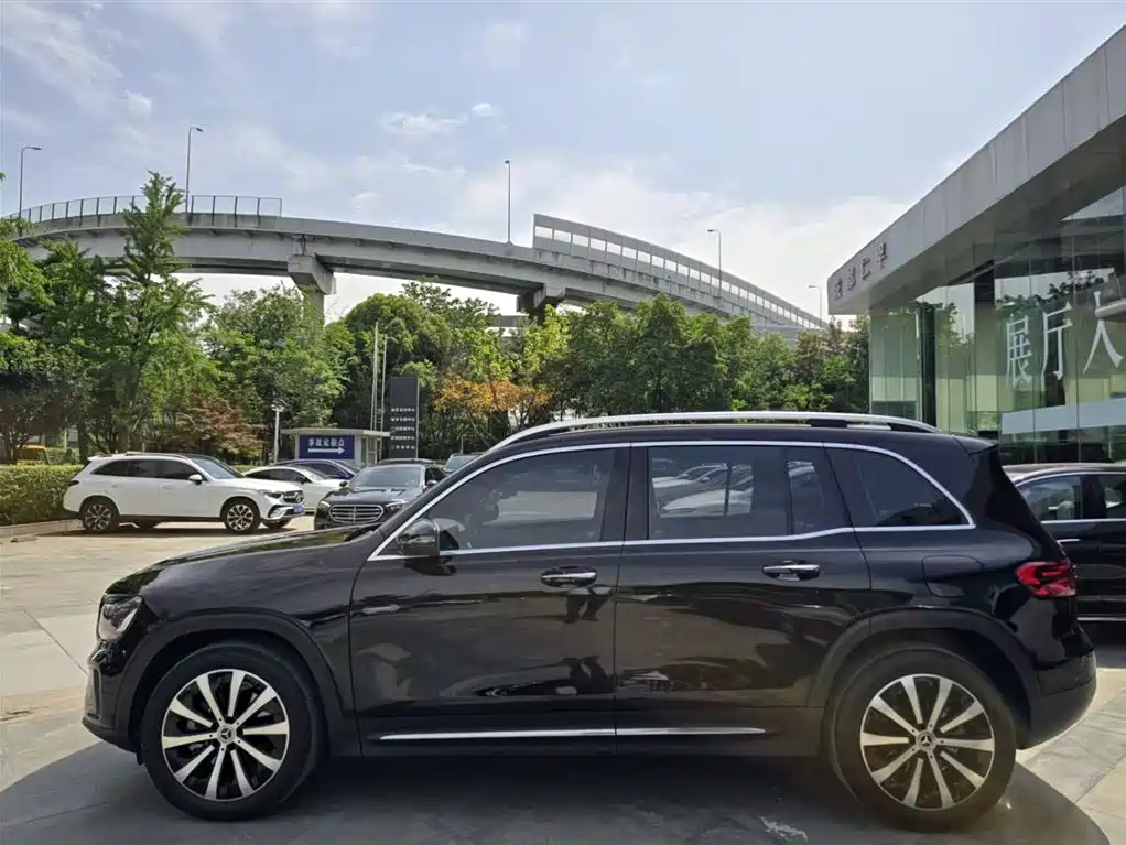 Mercedes-Benz GLB 2024 GLB 220 Fashion фото 6