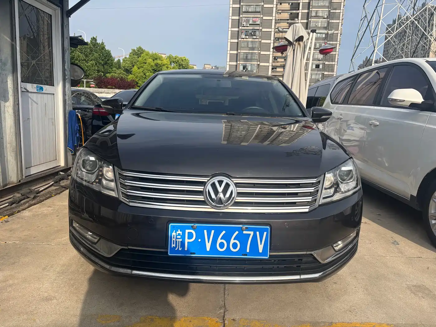 Volkswagen Magotan 2012 Facelift 1.8TSI Luxury фото 2