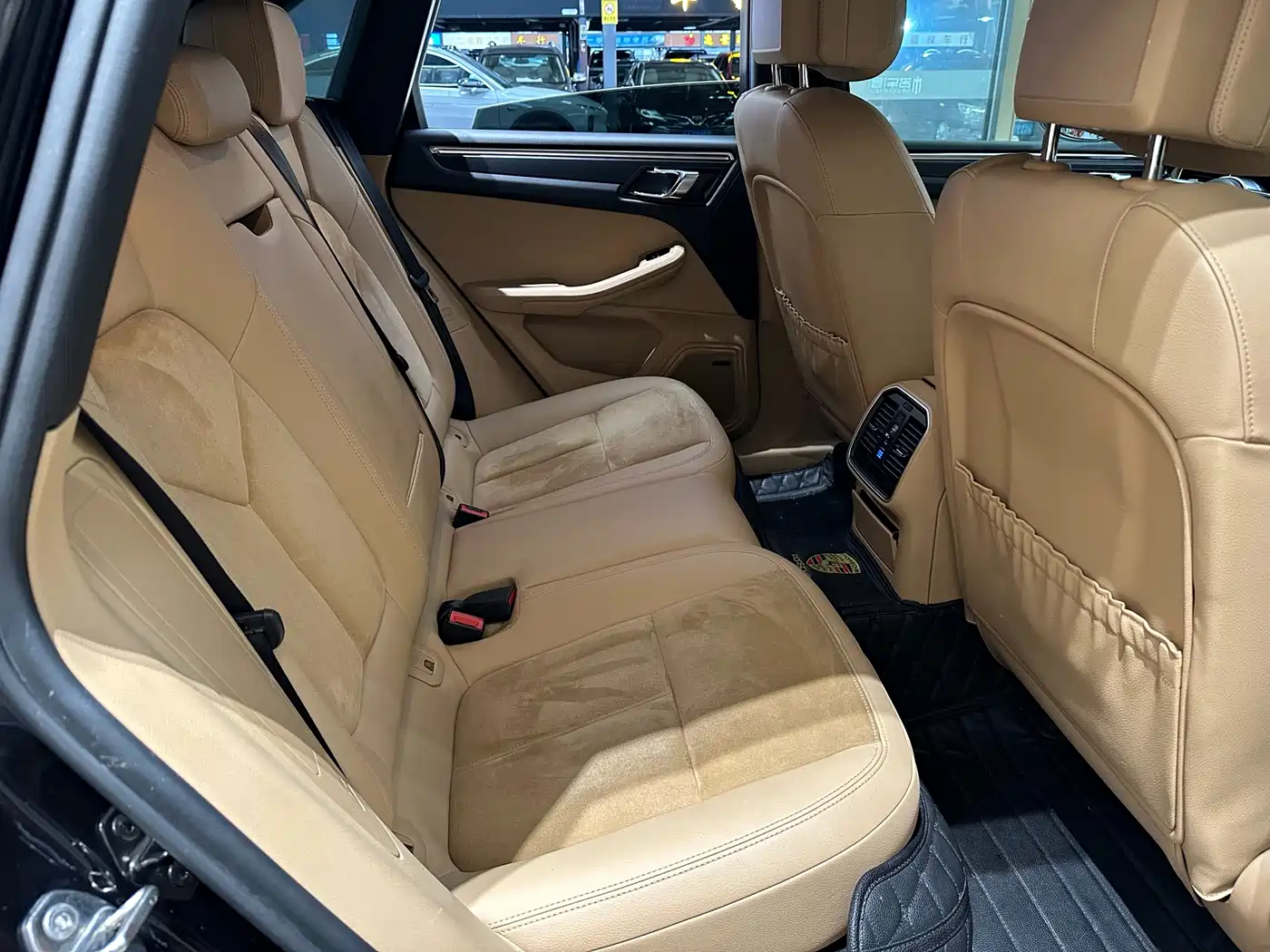 Porsche Macan 2017 Macan 2.0T фото 22