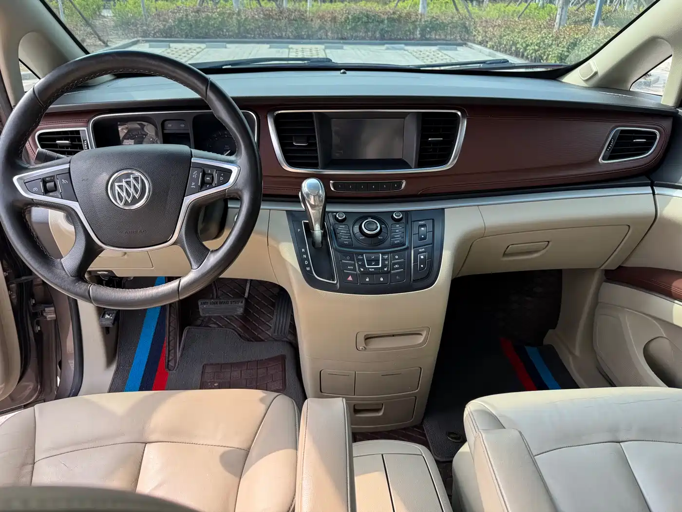 Buick GL8 2014 3.0L GT Luxury Business Elegance фото 6