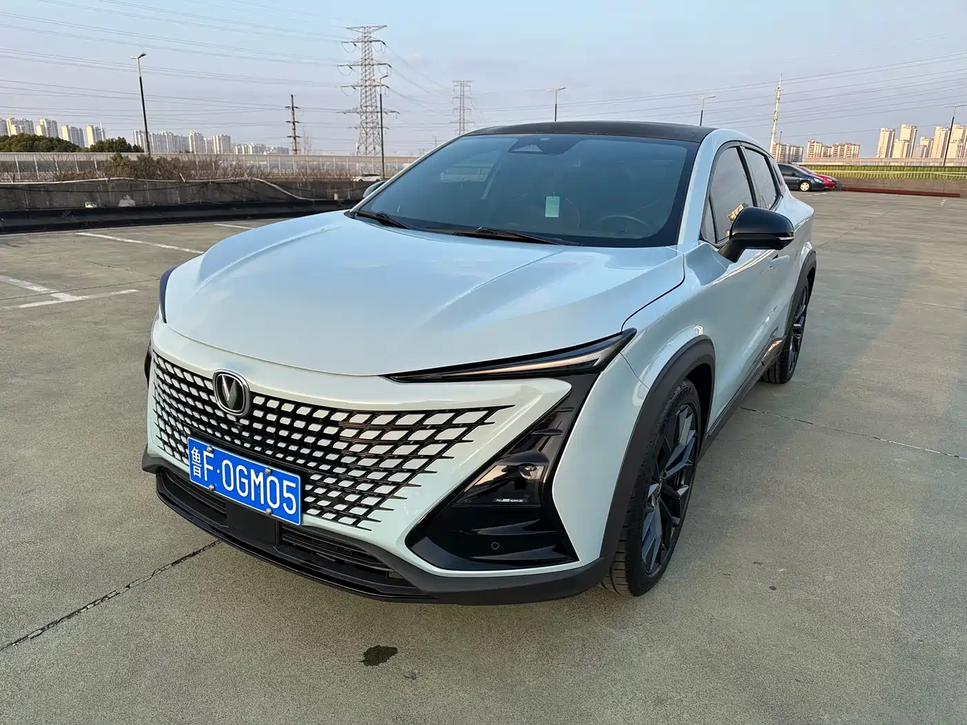 CHANGAN UNI T