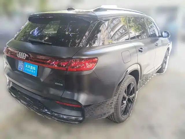 Audi Q6 2024 40 TFSI quattro Cloud View Yulin Package 6-seater — фото 2