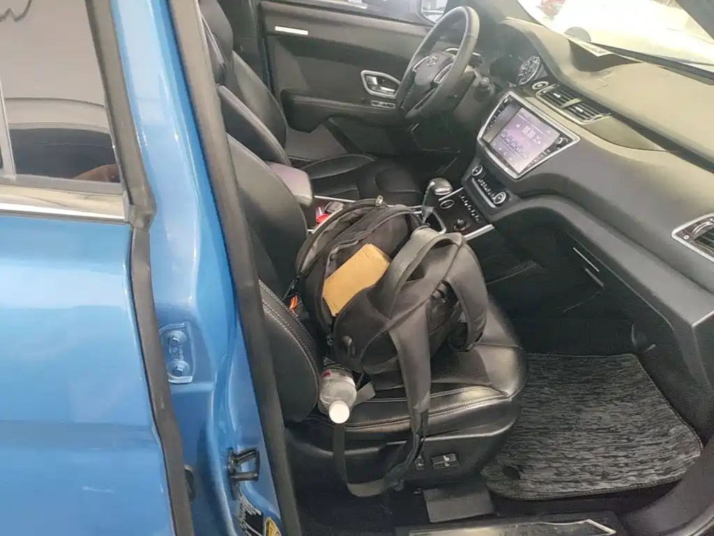 Landwind X7 2015 2015 2.0T Panorama Premium