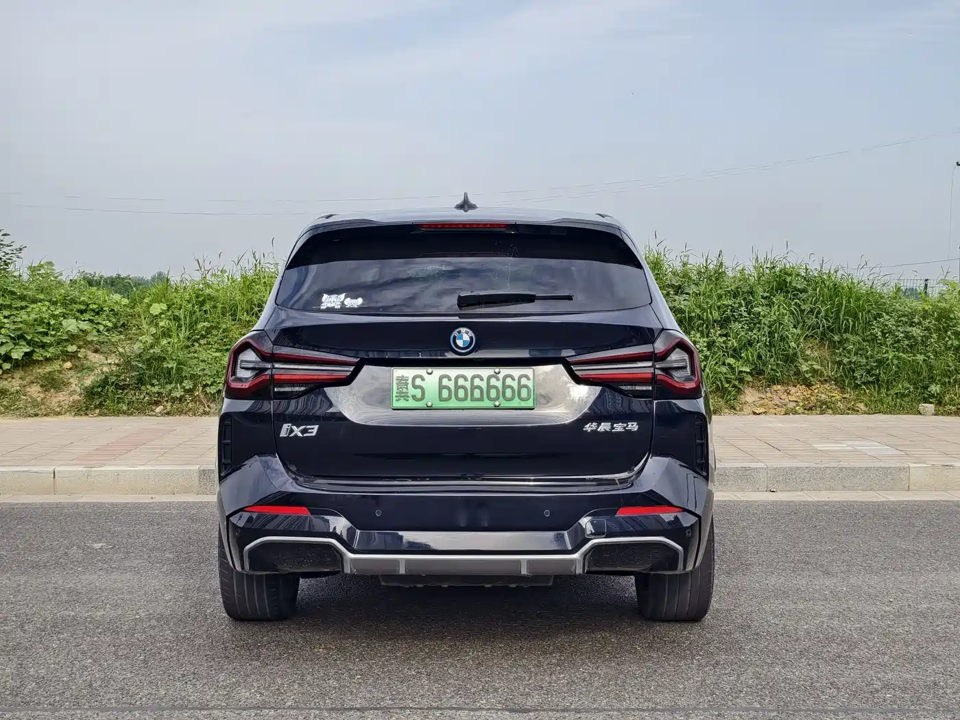 BMW iX3 2022 Innovation Leader фото 8