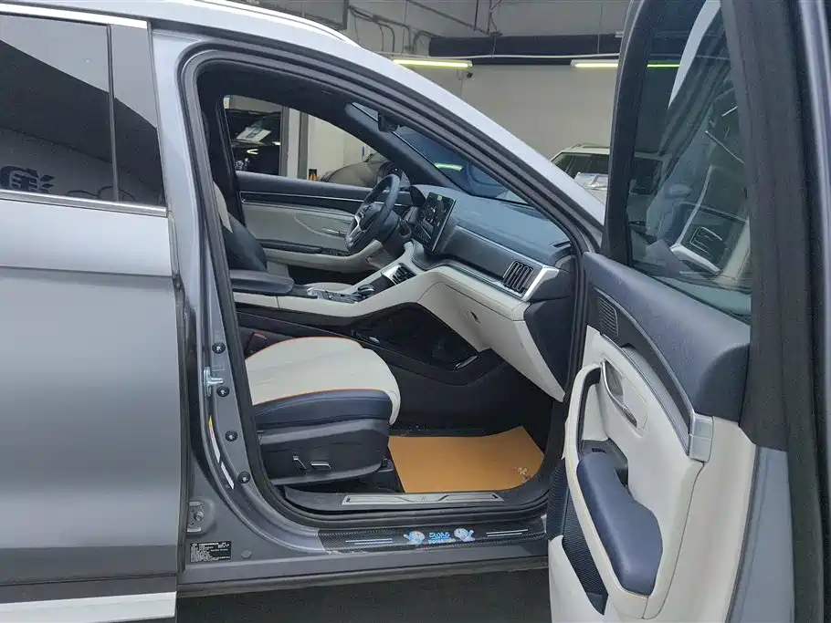 BYD Song PLUS PHEV 2021 DM-i 110KM Flagship PLUS фото 8