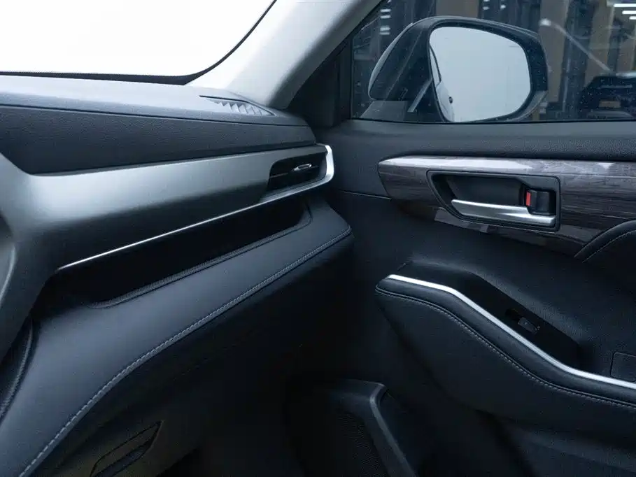 Toyota Highlander 2024 380T AWD Premium 7-Seater фото 25