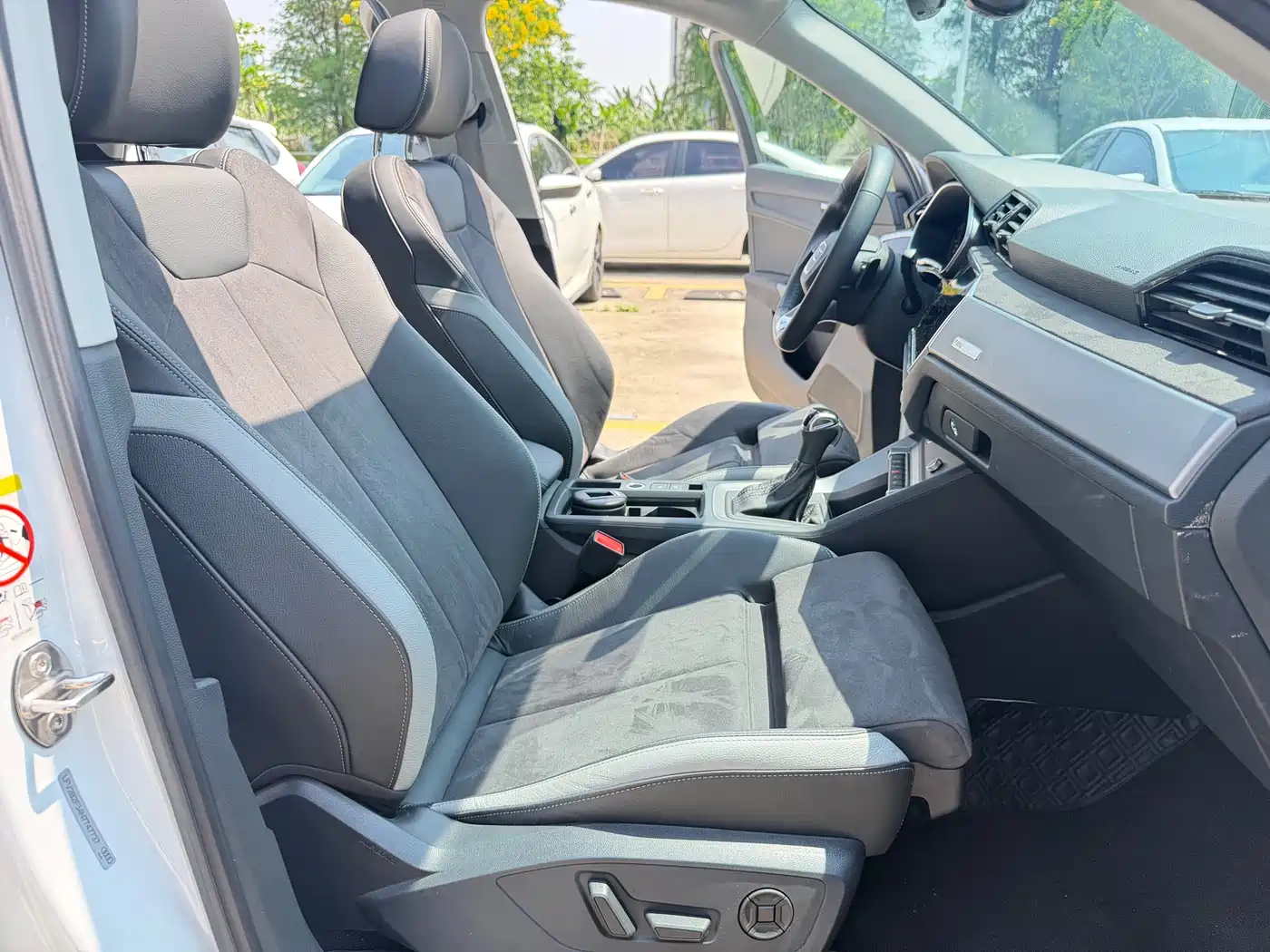 Audi Q3 2023 35 TFSI Fashion Dynamic (1.4T) фото 16