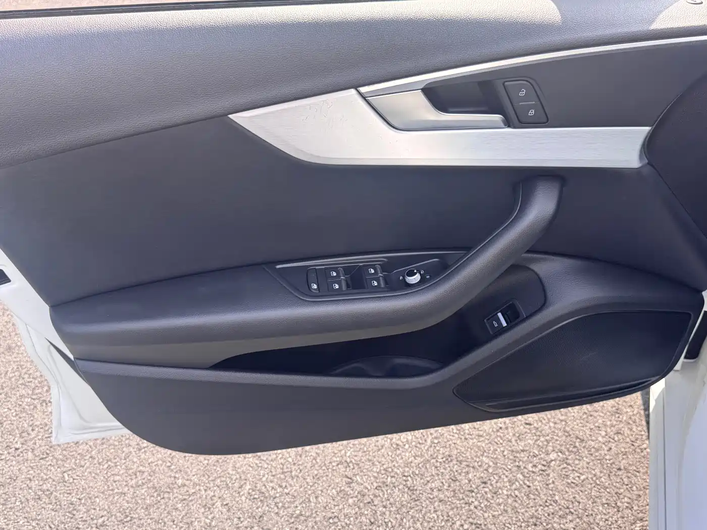 Audi A4L 2020 40 TFSI Fashion Elegance фото 5