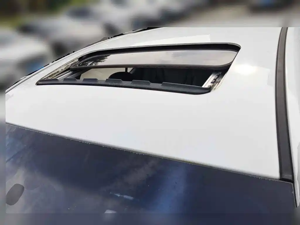 Roewe 360 2018 2018 PLUS 1.5L Automatic Exclusive Edition