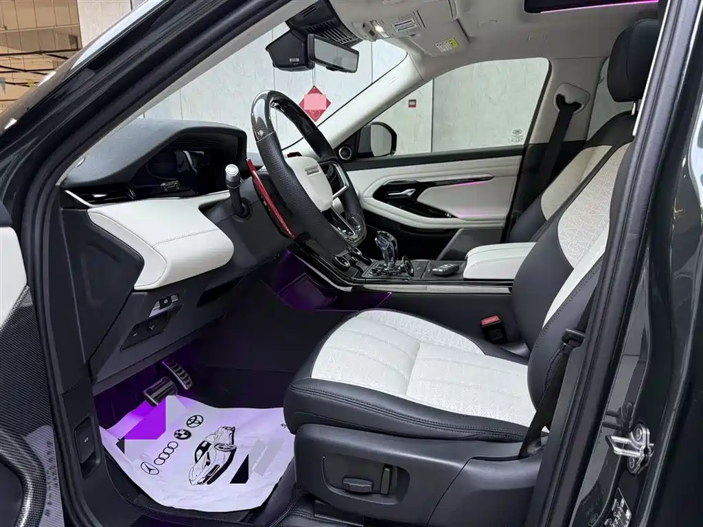 Land Rover Range Rover Evoque 2021 Range Rover Evoque L 249PS R-Dynamic First Edition Launch Edition фото 8