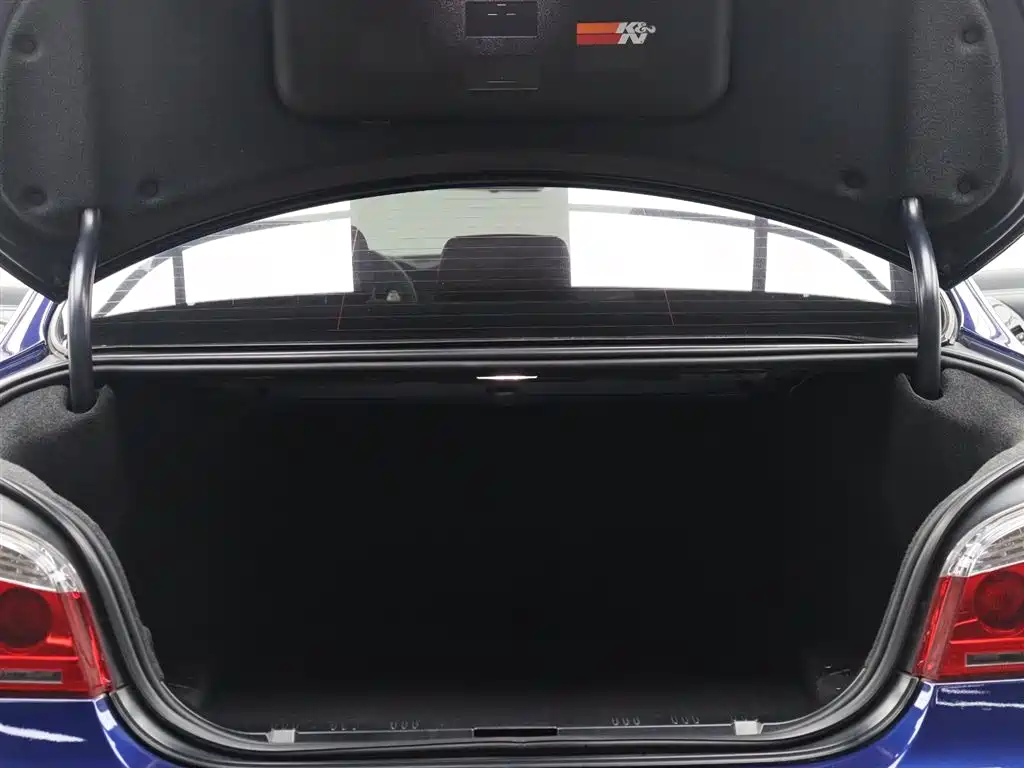 BMW M5 2005 Model M5 фото 11