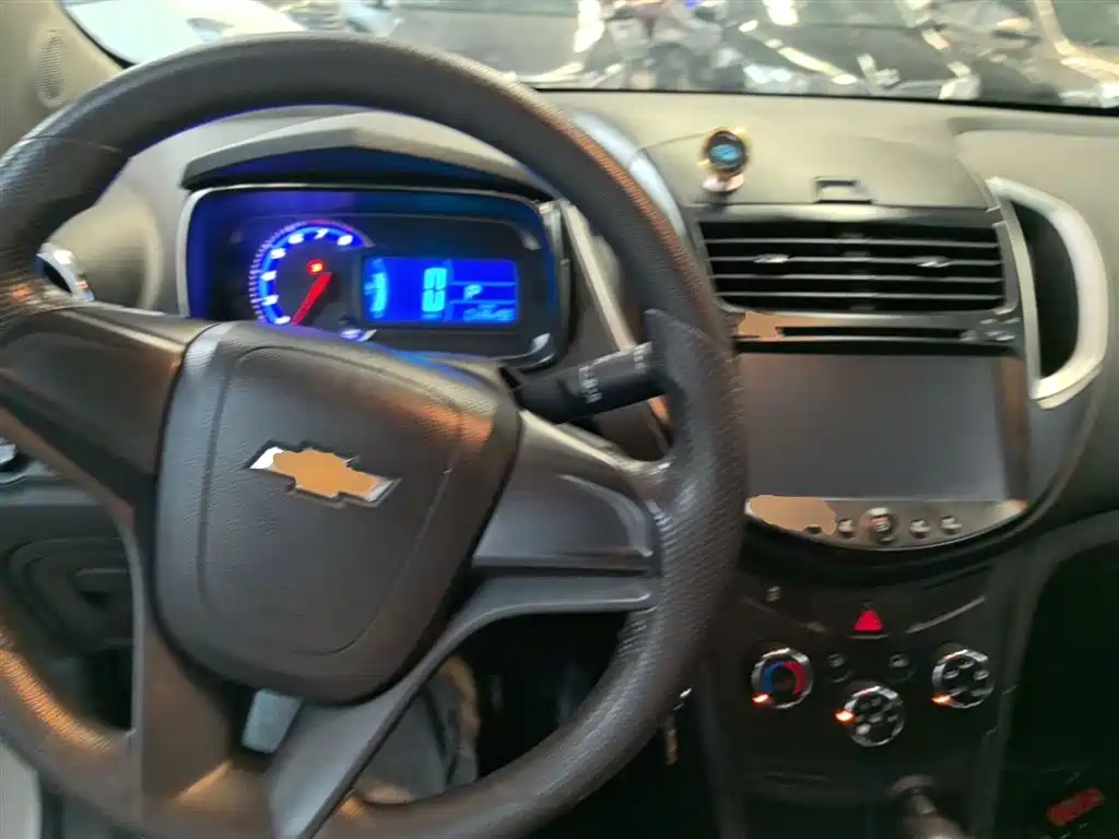 Chevrolet Trax 2014 1.4T Automatic 2WD Comfort фото 10