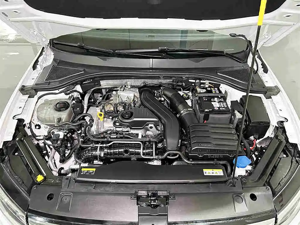 Volkswagen Bora 2023 300TSI DSG Premium Edition фото 8