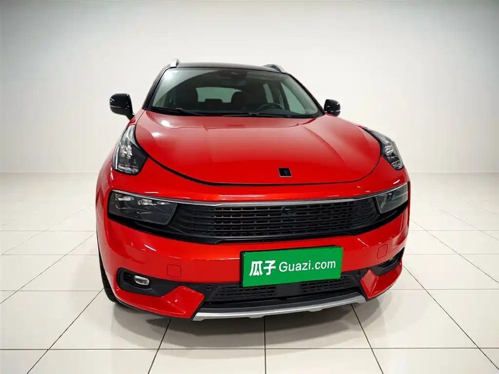Lynk & Co 01 2017 2.0T AWD Pro фото 24