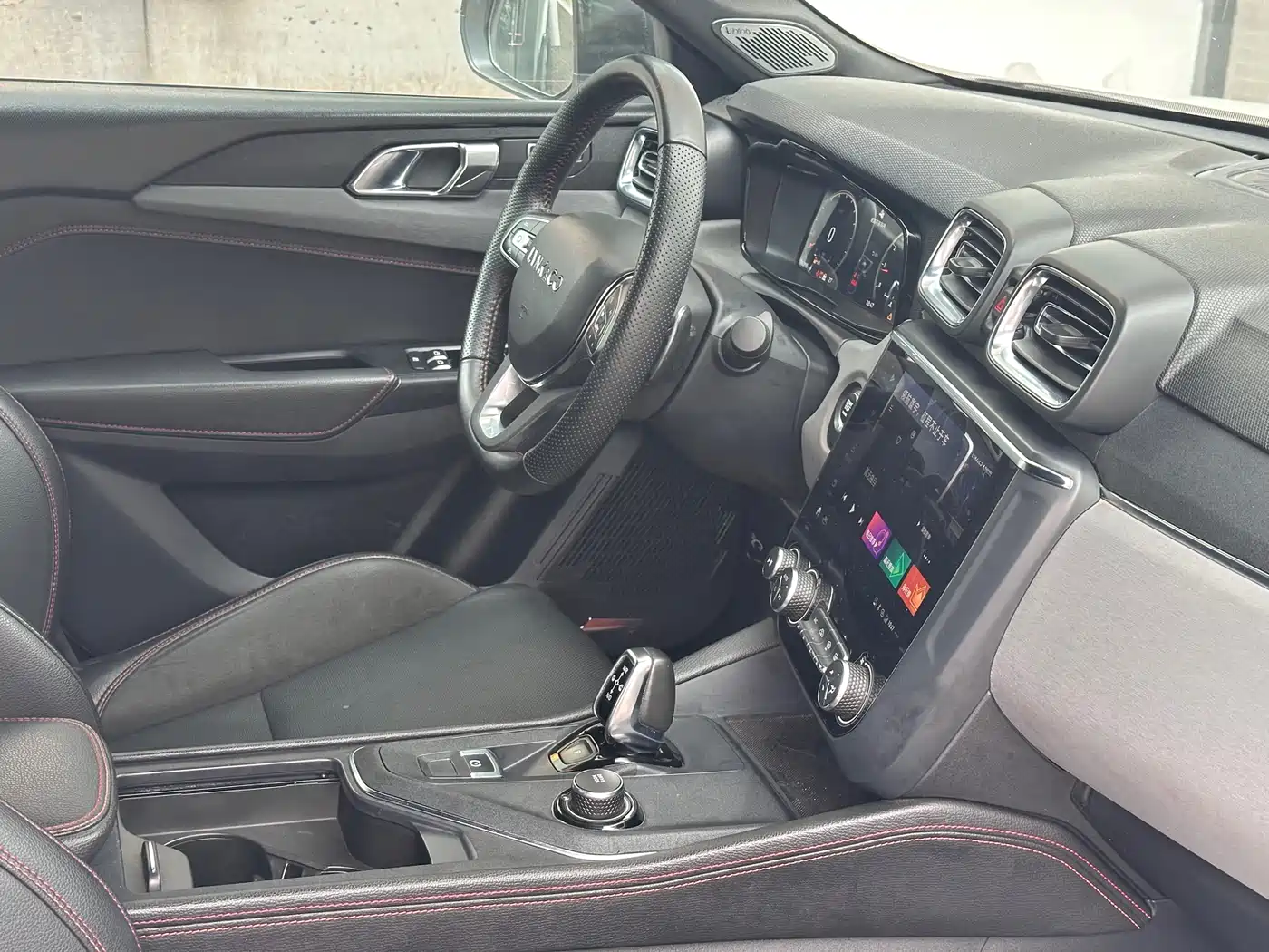 Lynk & Co 03 2020 2.0TD Auto Power Pro Edition фото 11