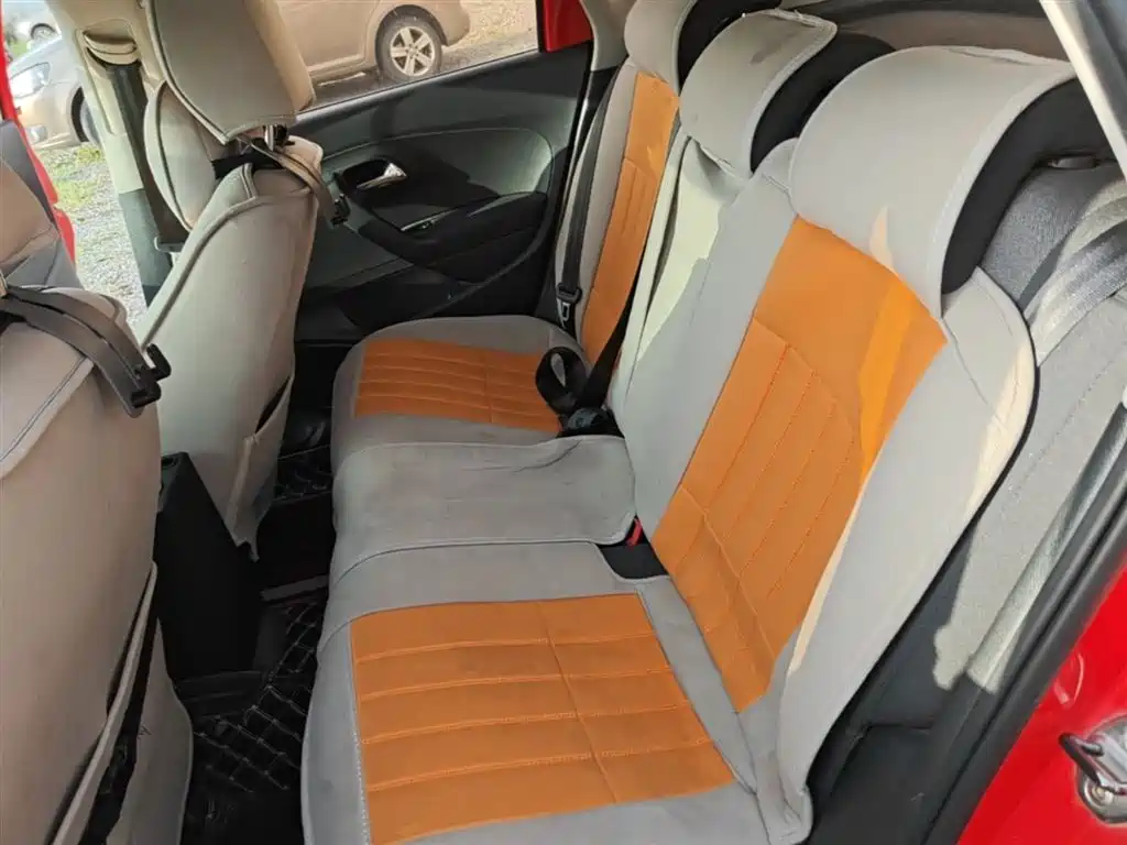 Volkswagen Polo 2016 1.6L Automatic Comfort фото 17