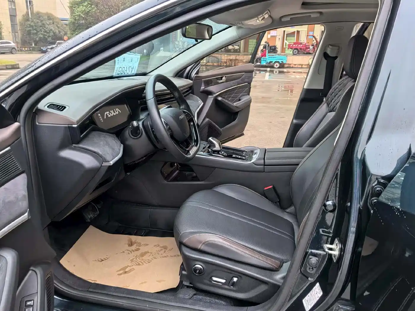 DONGFENG YI HYUN MAX