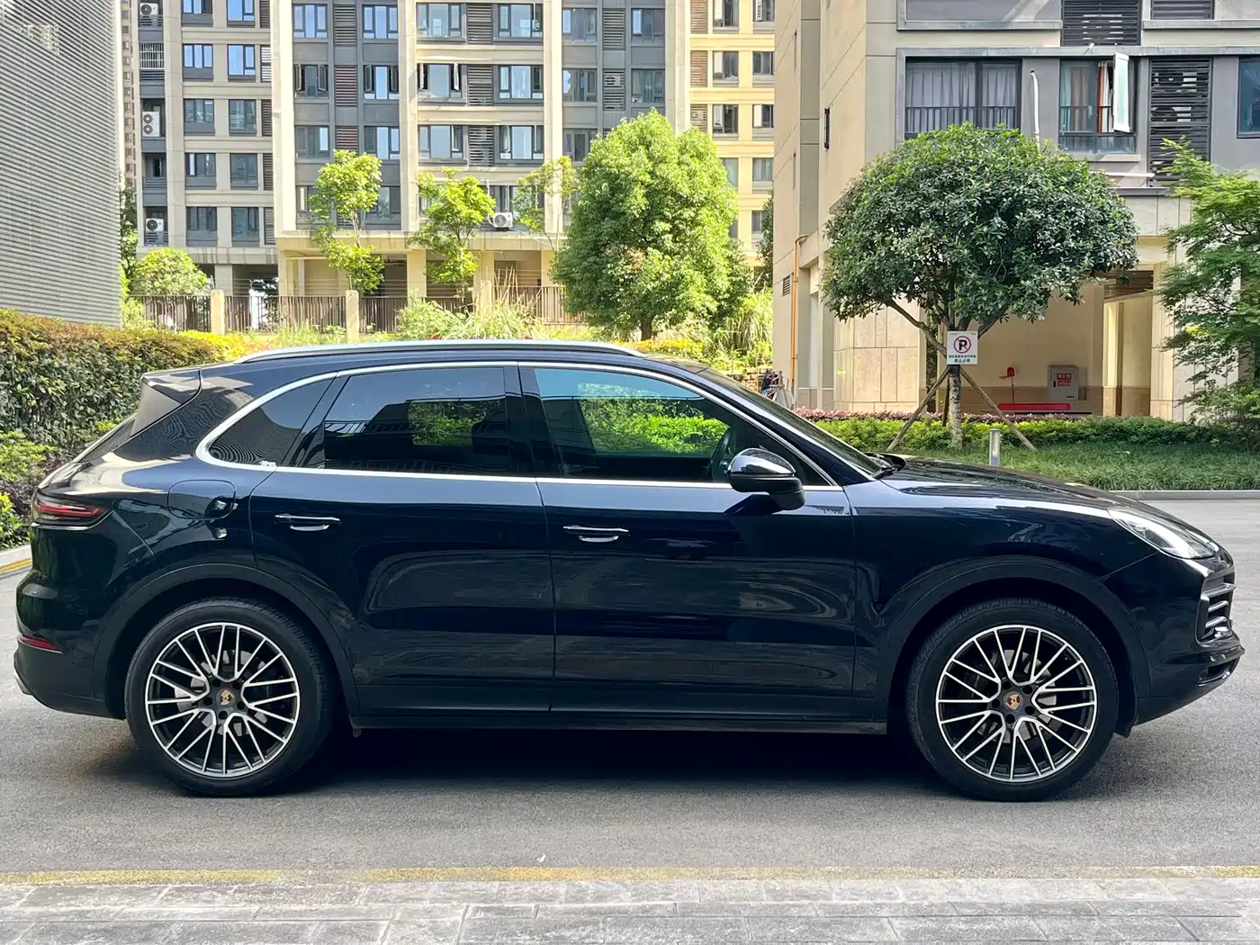 Porsche Cayenne 2019 Cayenne 3.0T фото 8