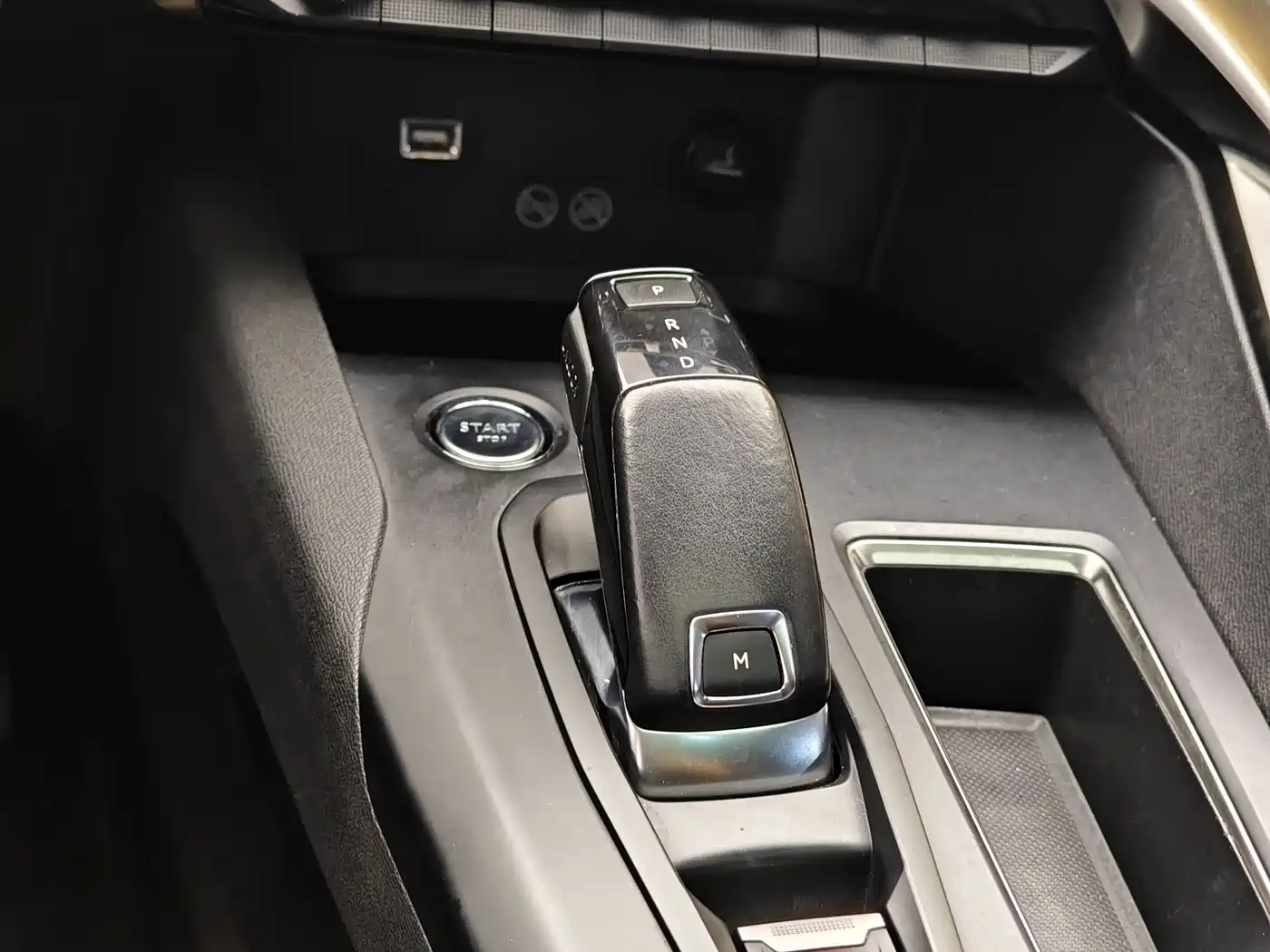 Peugeot 5008 2017 380THP 7-seat Elite Edition фото 18