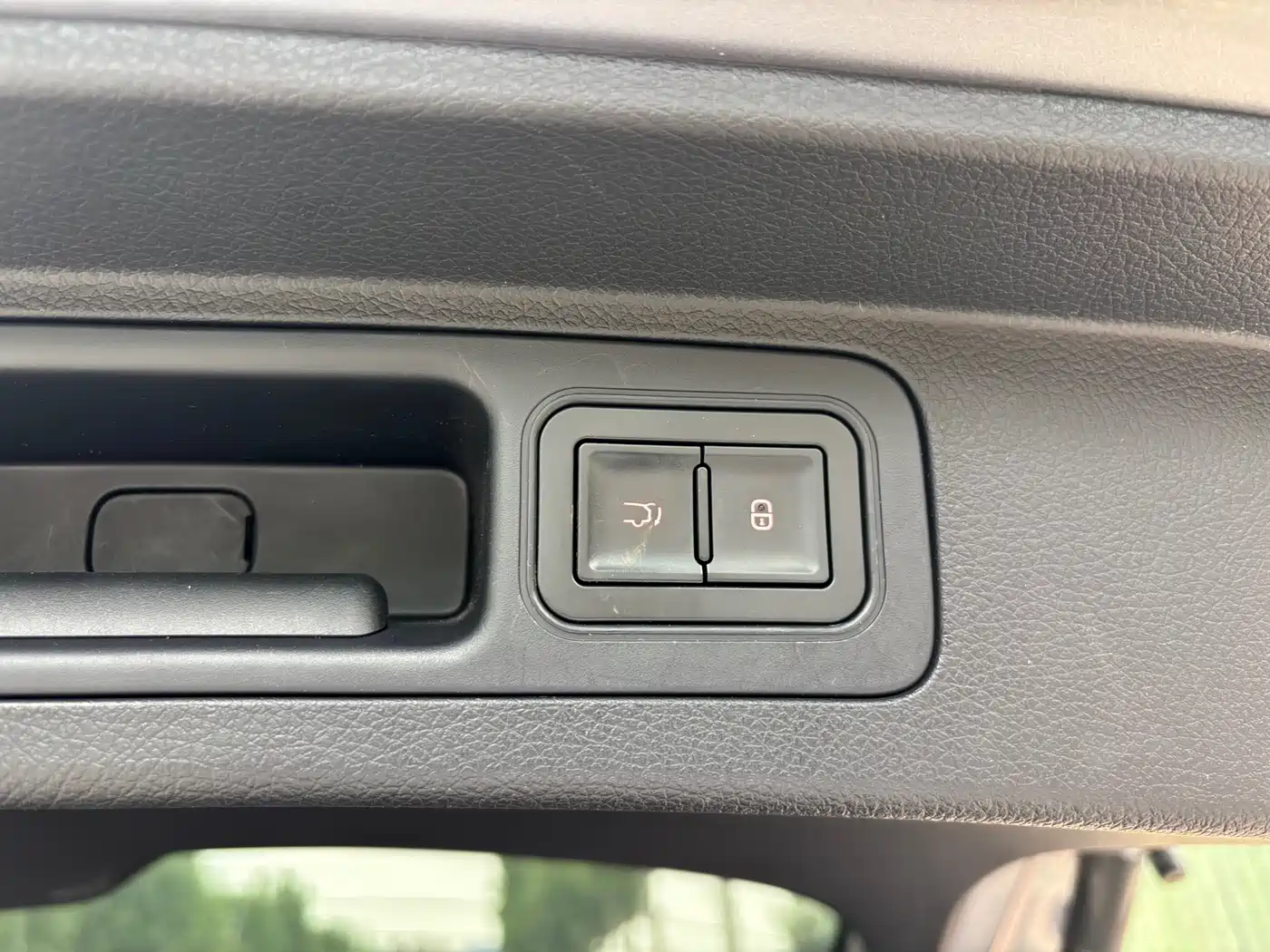 BYD Song PLUS PHEV 2023 Champion Edition DM-i 110KM Flagship фото 13