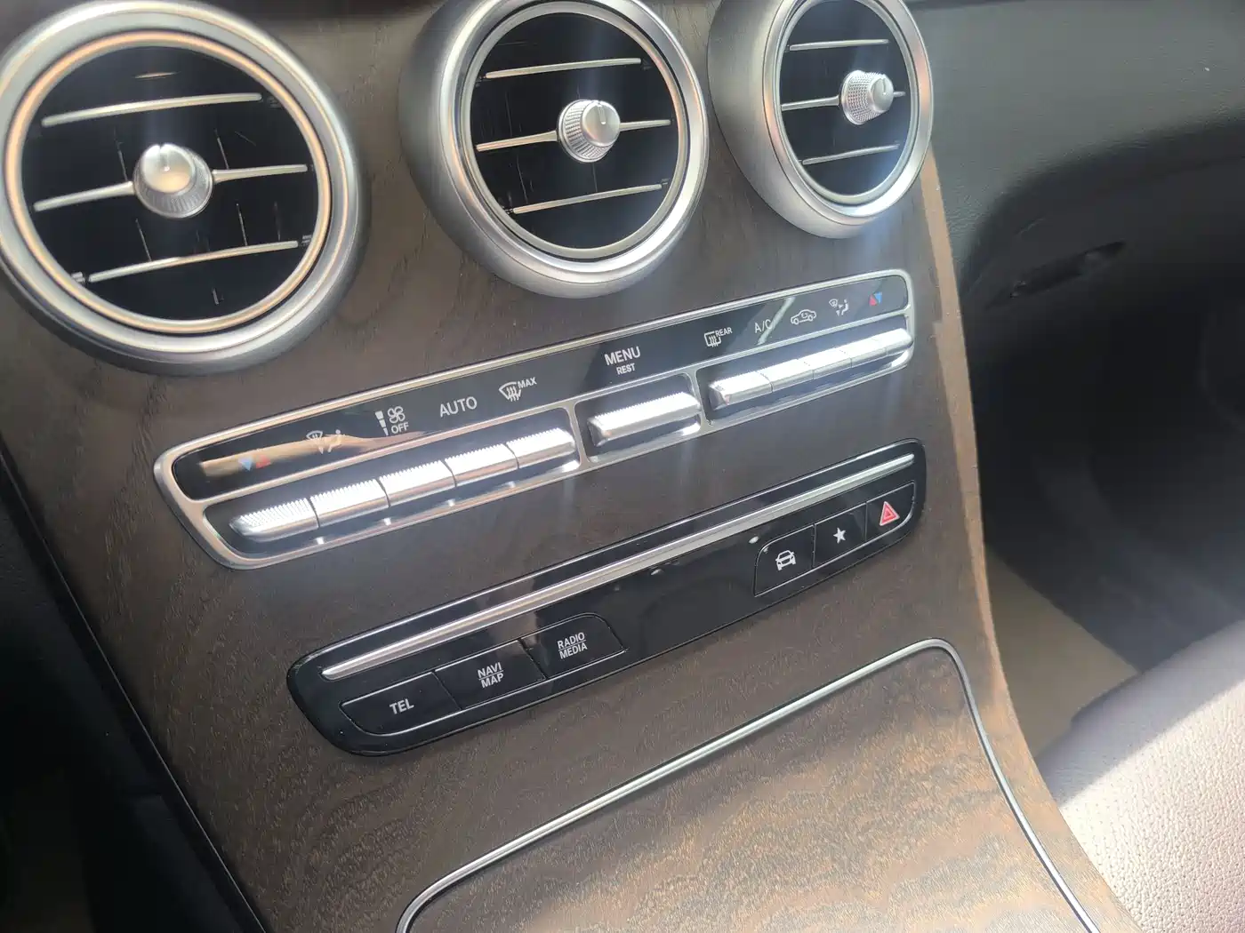 Mercedes-Benz GLC 2021 GLC 260 L 4MATIC Luxury фото 14