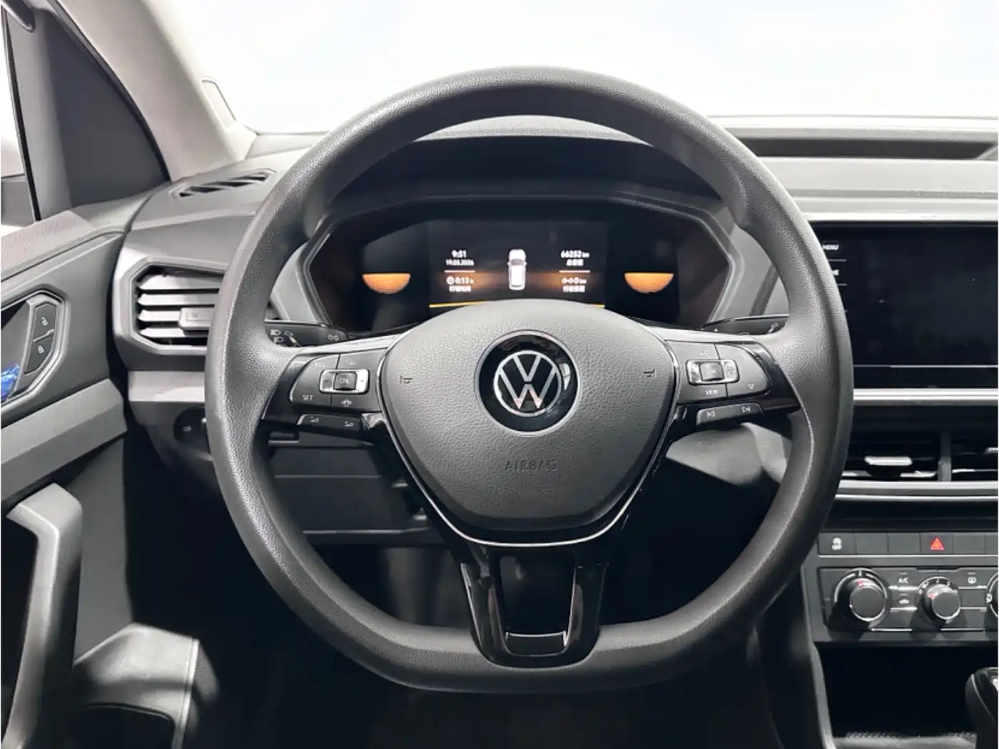 Volkswagen T-Cross 2023 1.5L Automatic Trend Edition фото 9