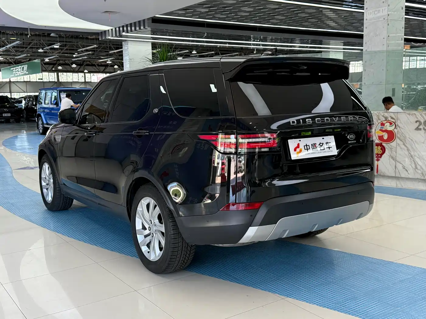 Land Rover Discovery 2018 3.0 SC V6 HSE фото 6