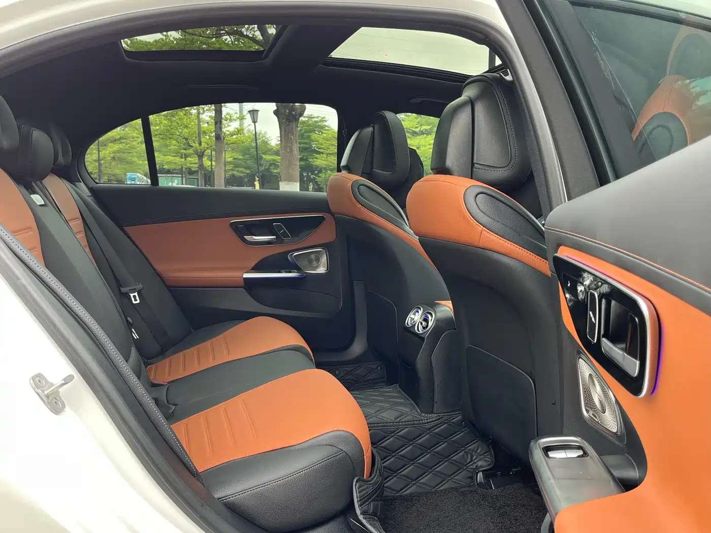 Mercedes-Benz C-Class 2025 C 260 L Night Sport Edition фото 14