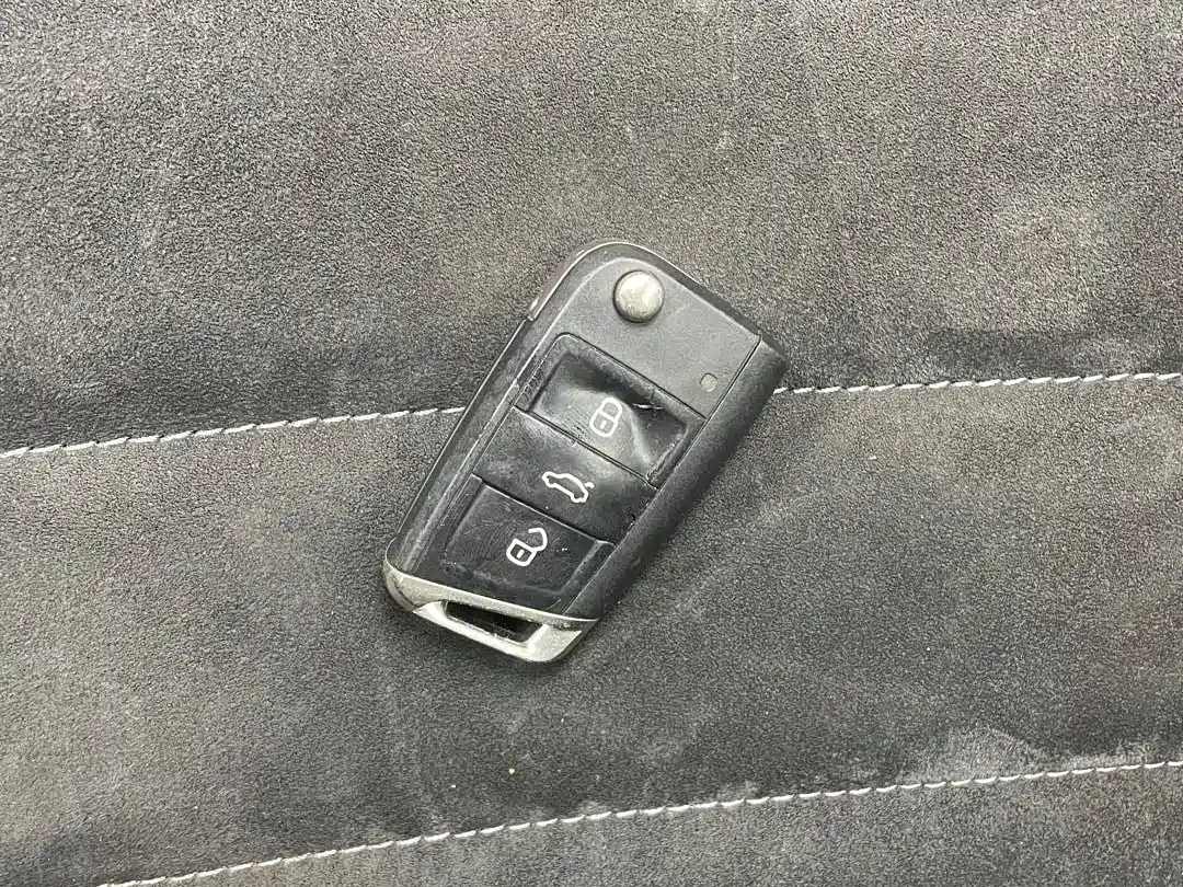 Volkswagen Golf 2018 230TSI Automatic Luxury фото 20