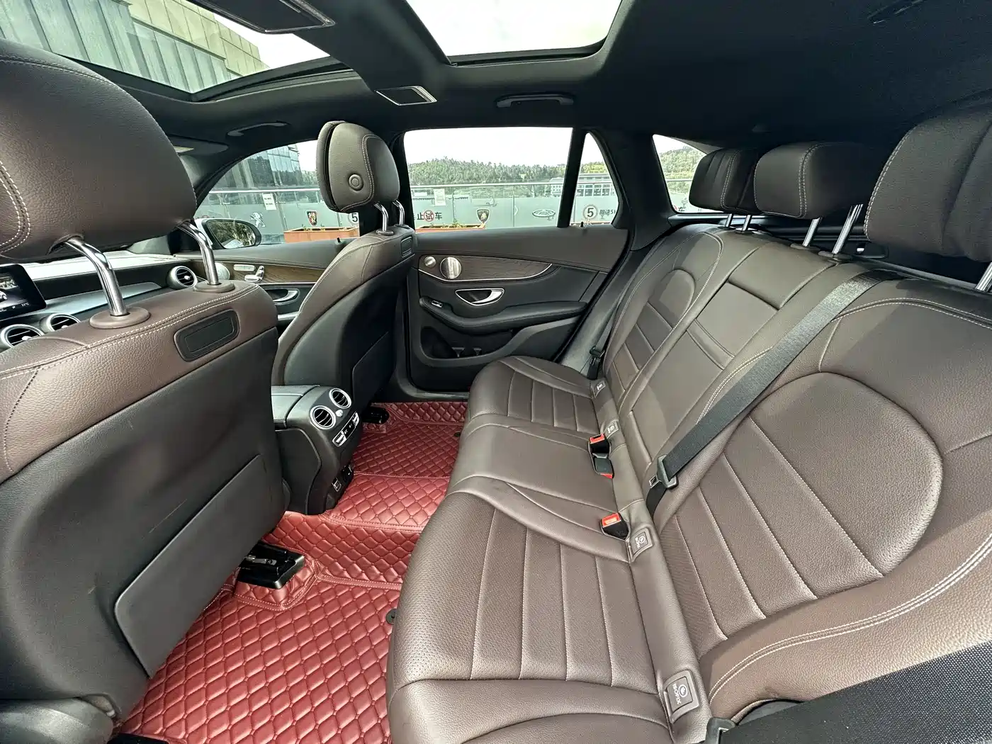 Mercedes-Benz GLC 2019 Facelift GLC 300 L 4MATIC Dynamic фото 6