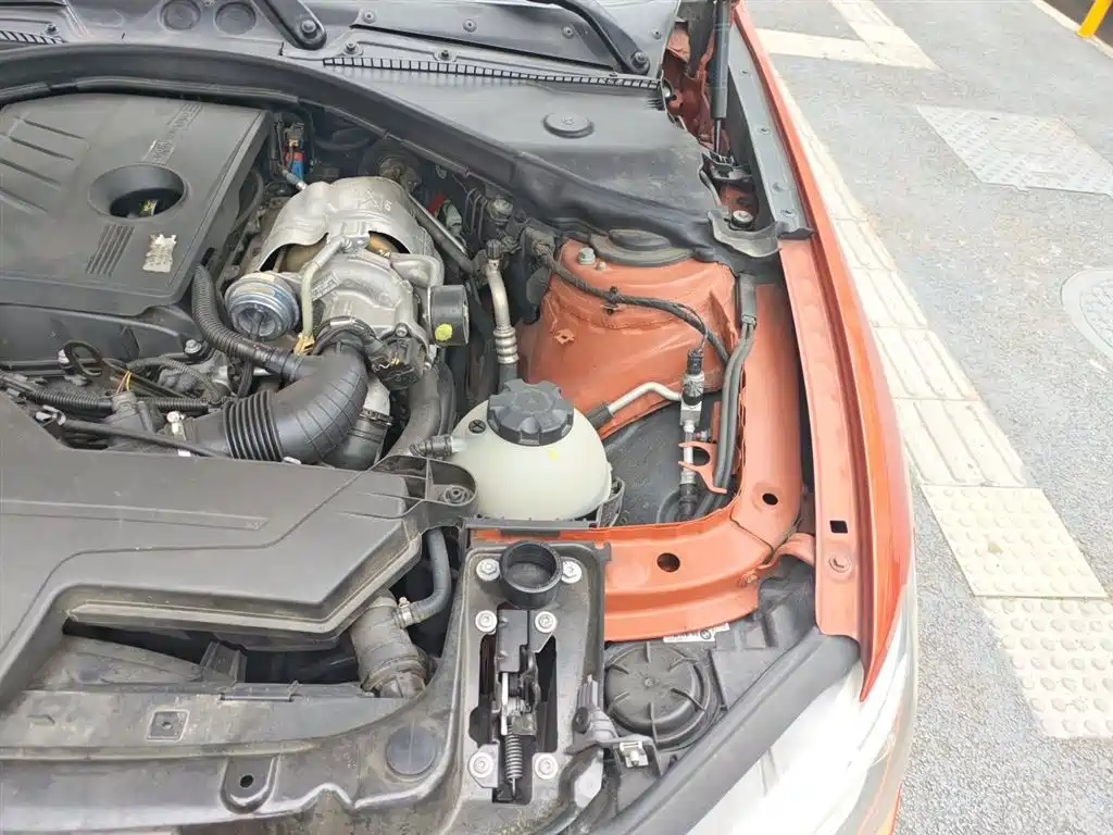 BMW 1 Series (Import) 2013 Facelift 118i Sport Model фото 23