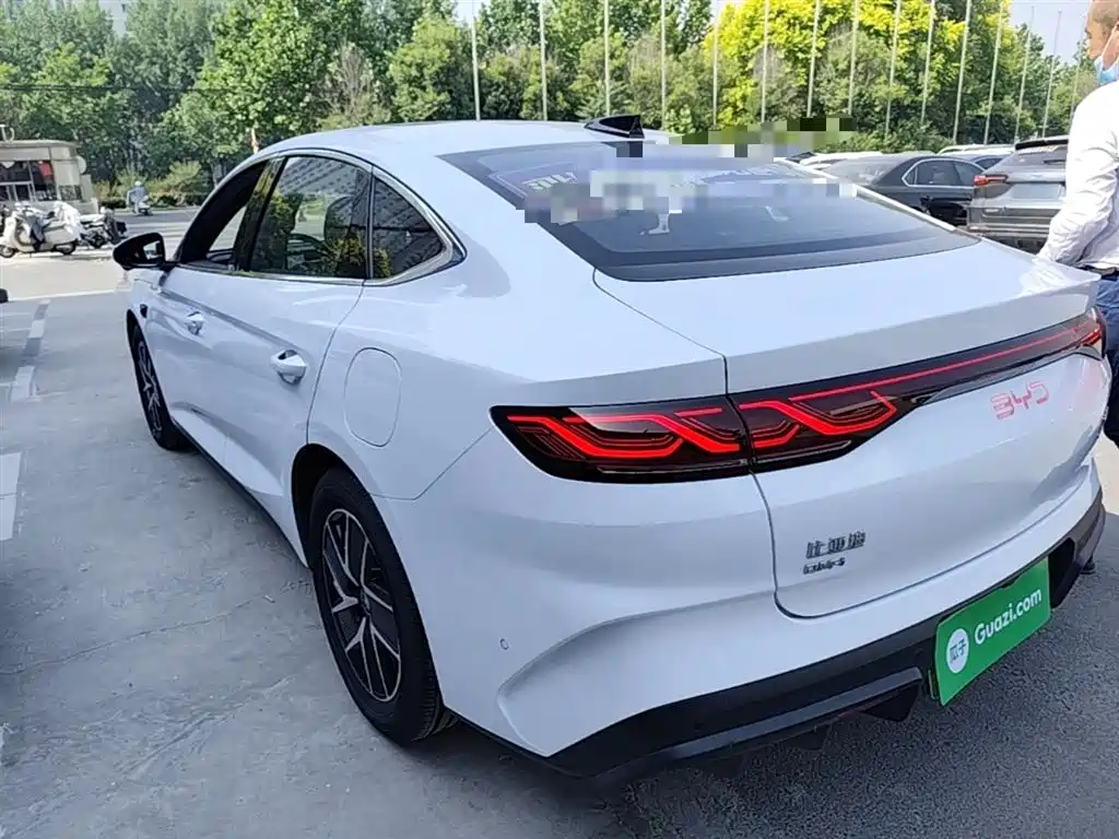 BYD Qin L 2025 DM-i Smart Drive Edition 120KM Surpassing фото 5