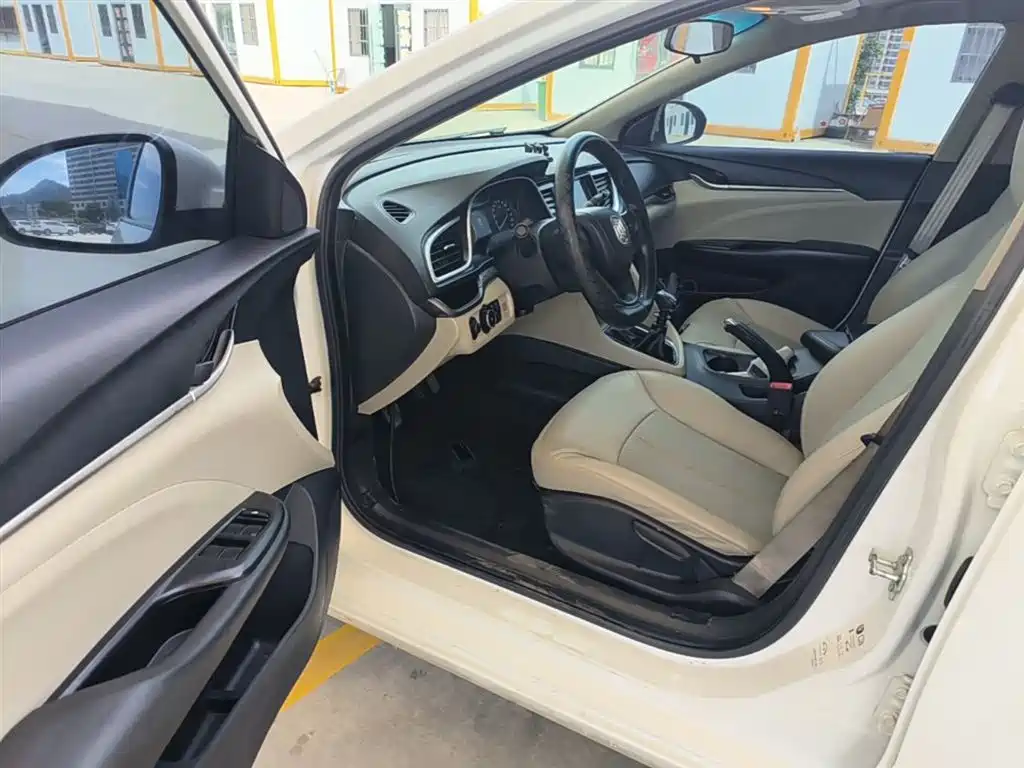 Buick Excelle 2016 15N Manual Elite фото 16