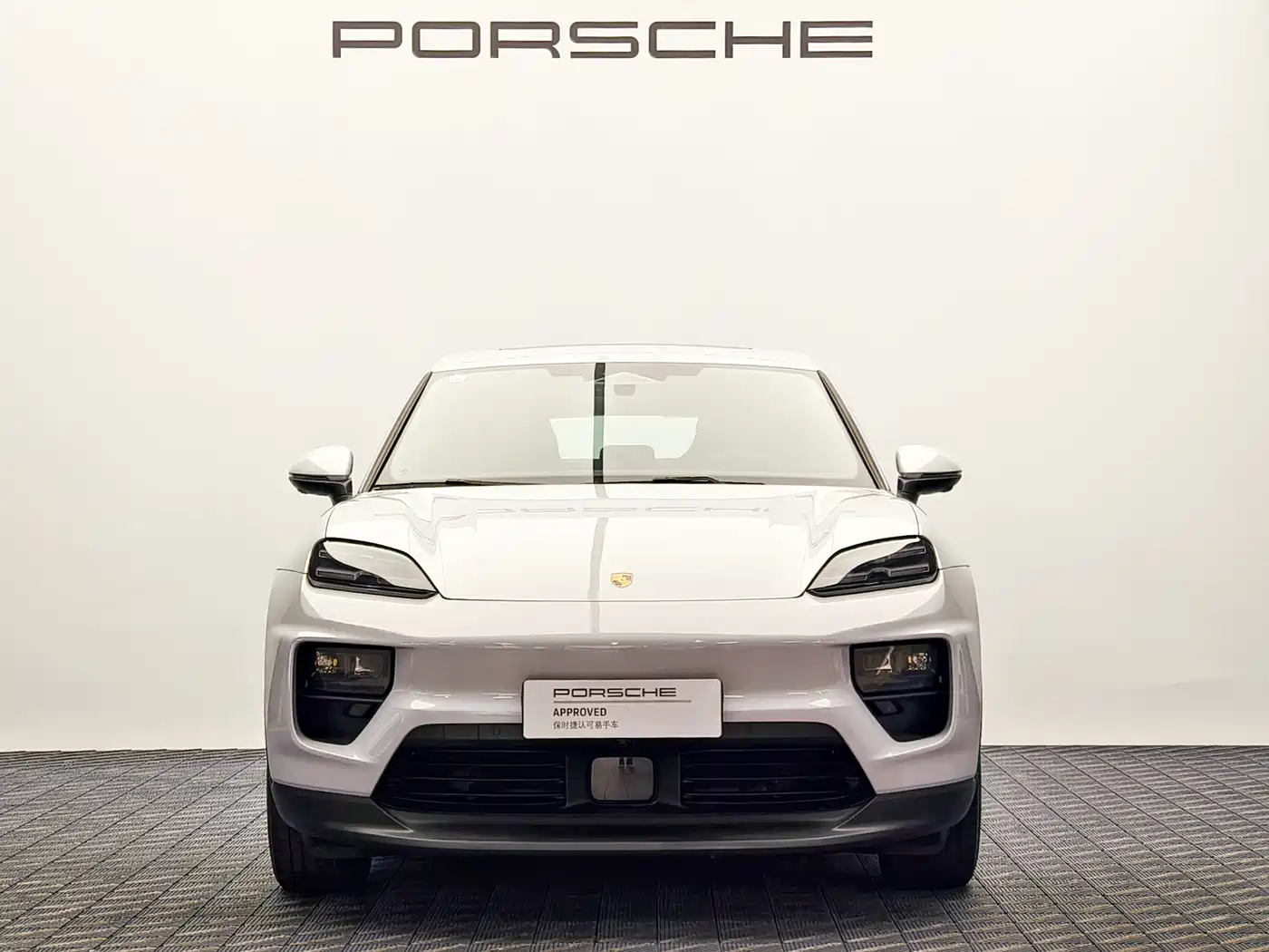 Porsche Macan EV 2024 Macan 4 фото 2