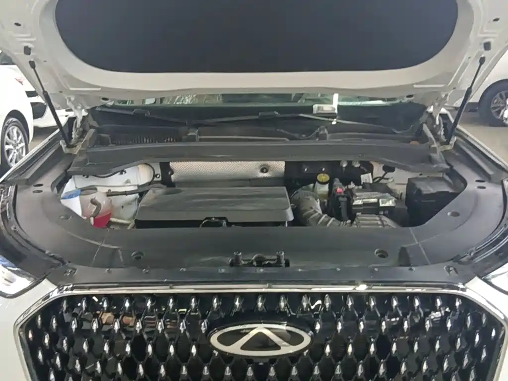 Chery Tiggo 8L 2026 2024 Model 2.0T 2WD Luxury 5-Seater