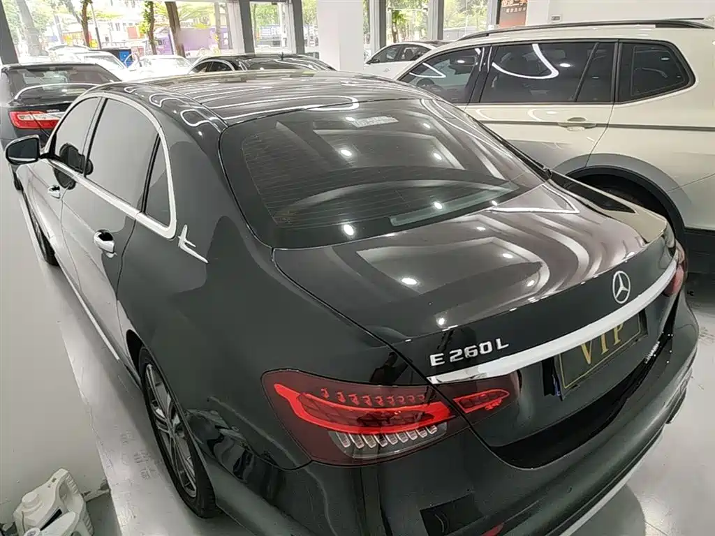 Mercedes-Benz E-Class 2021 E 260 L Sport фото 5